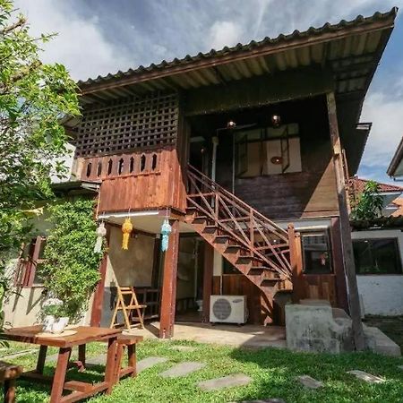 Nearthepark Backpack House Hostel Τσιάνγκ Μάι Εξωτερικό φωτογραφία